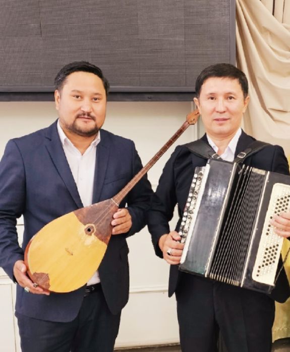 Тамада,беташар,домбыра баян,саксафон,шоу программа