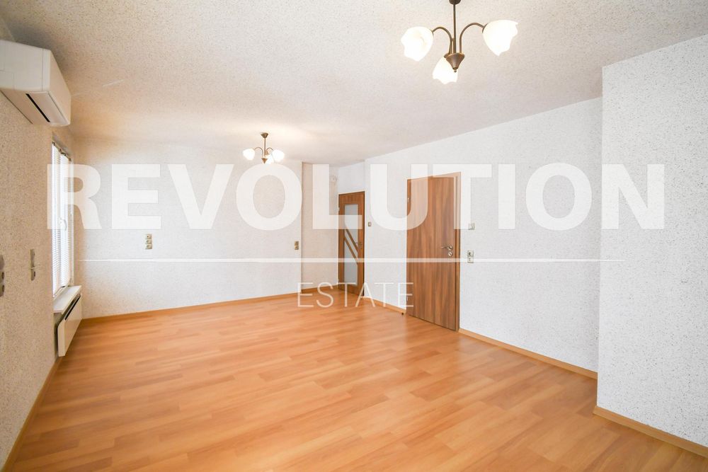 Дава се под наем Тристаен апартамент в София, Лозенец - 100 кв.м за 990 € - Снимка #7