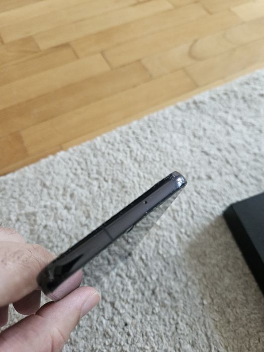 Продавам Samsung s23 + plus  256GB