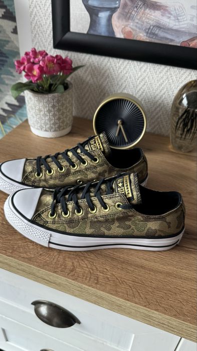 Нови дамски кецове Converse номер 39