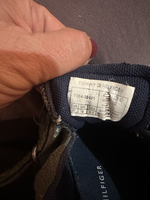 Vand adidas tommy hilfinger copii marimea 27