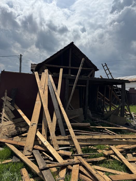 Vand lemn vechi din demolari