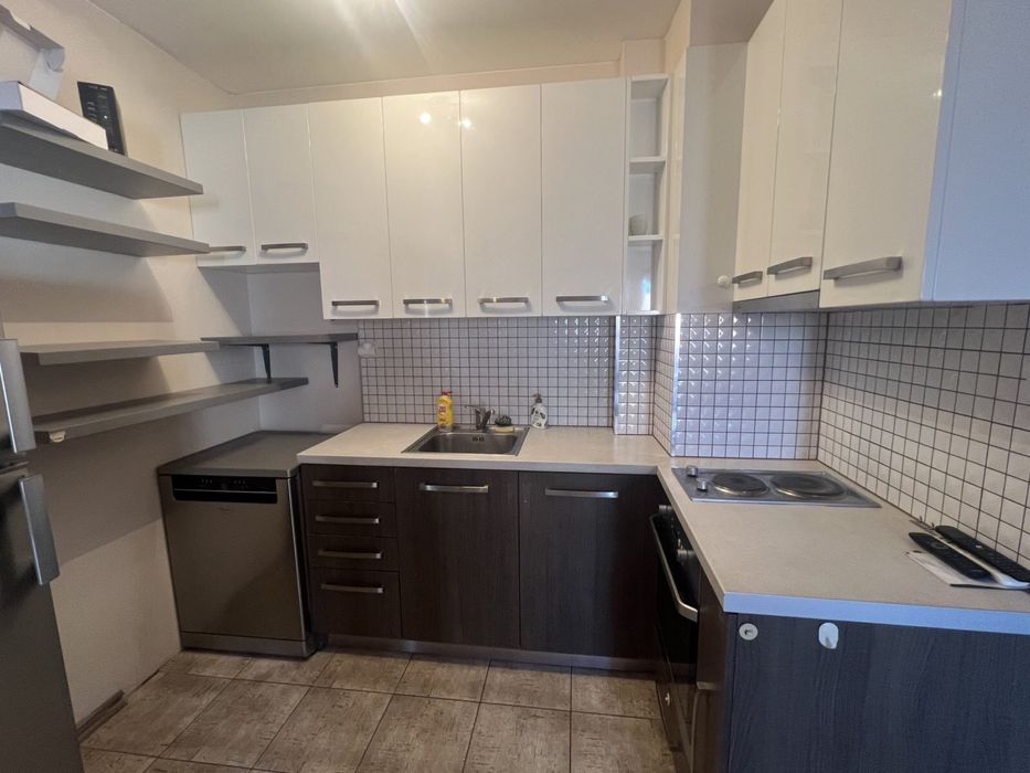 Дава се под наем Двустаен апартамент в Пловдив, Кършияка - 57 кв.м за 459 € - Снимка #1