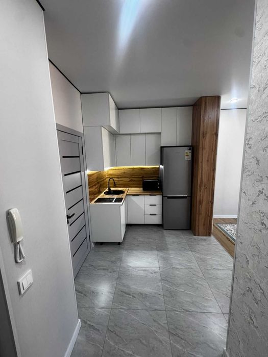 Аренда ай сайынга Жк теректи паркте жибек жолы базарынын томен жагынжа