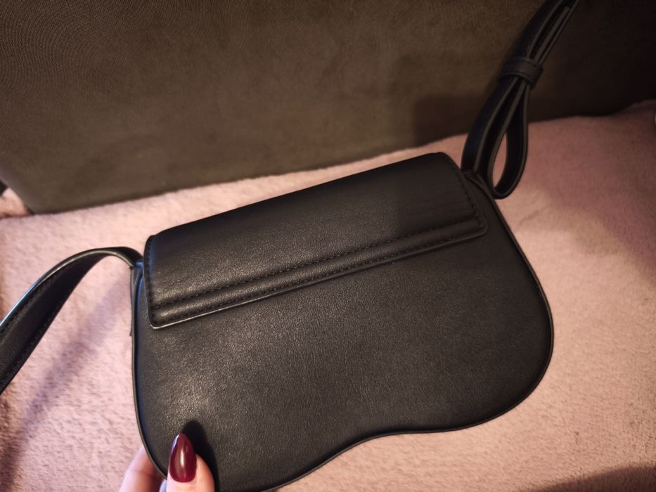 Черна кожена чанта Karl Lagerfeld