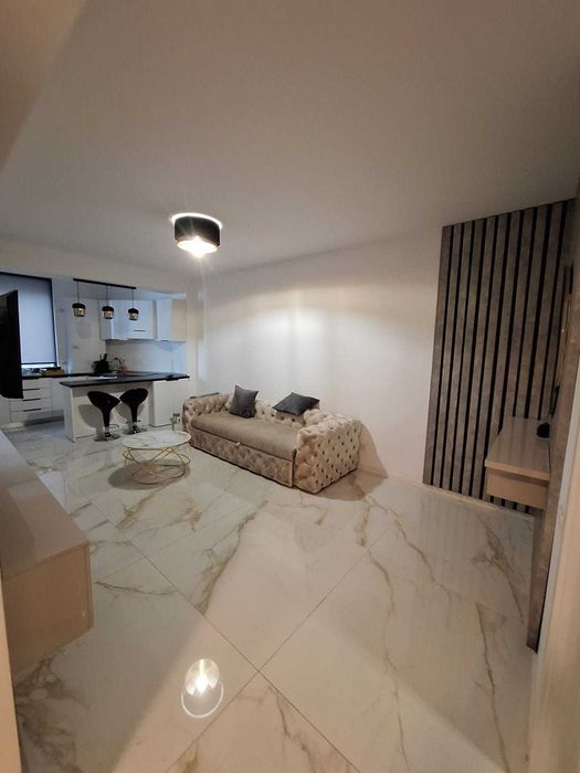 Apartament 2 camere cu vedere la mare,complet mobilat și utilat