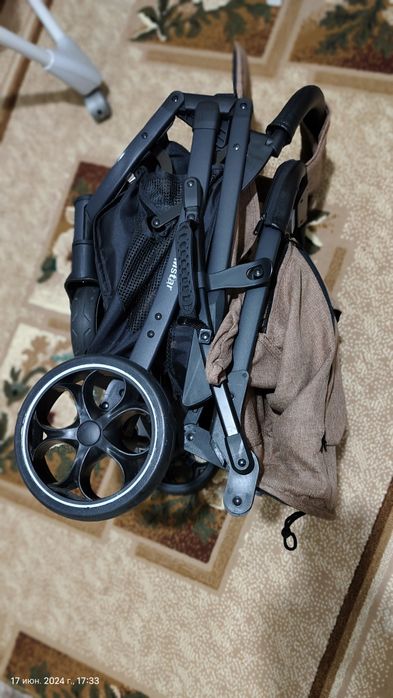 Продам  детскую коляску