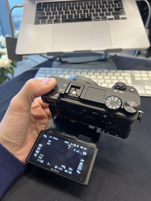 Продам Sony a6400 (BODY) тушка