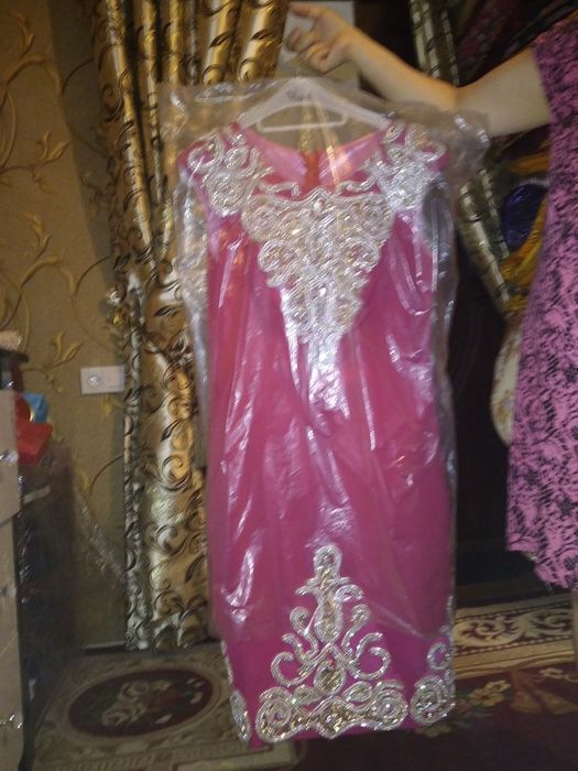 Продается женская платье