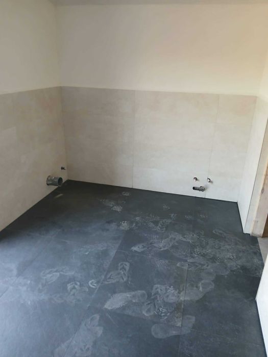 Професионално лепене на плочки