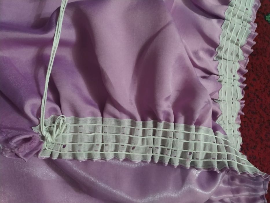 Занавес, длина 6.5 метров, ширина 90 см.