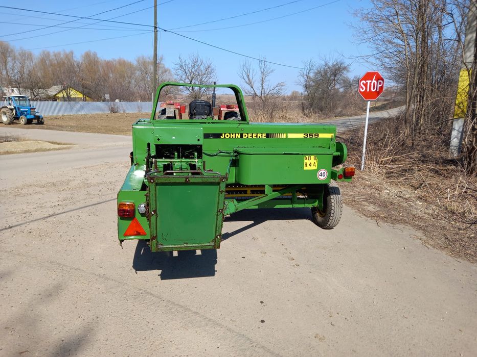 Balotiera John Deere model.359