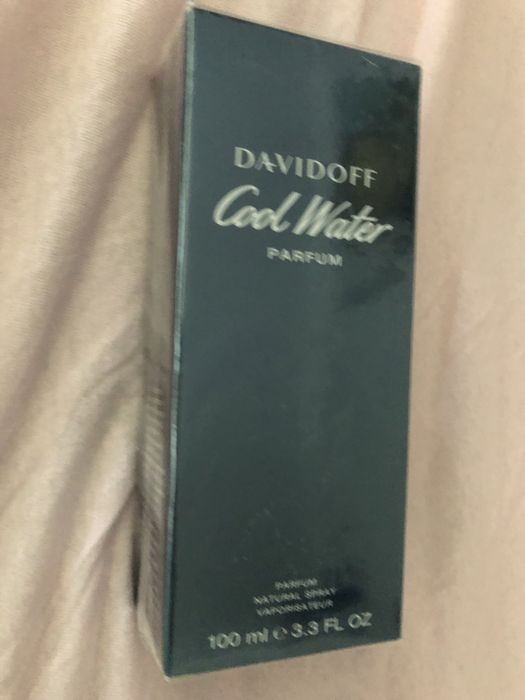 Apa de parfum cumparat de la douglas sigilat  moll vitan