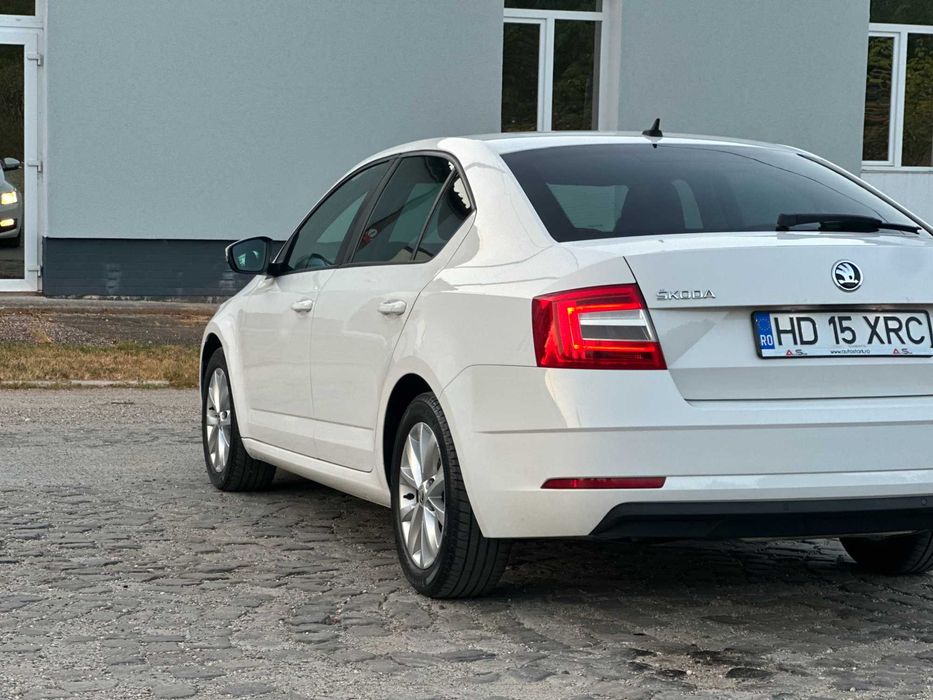 Skoda Octavia*1.6 diesel*af.2018*contract+fiscal pe loc*navigatie*Maxi-Dot !