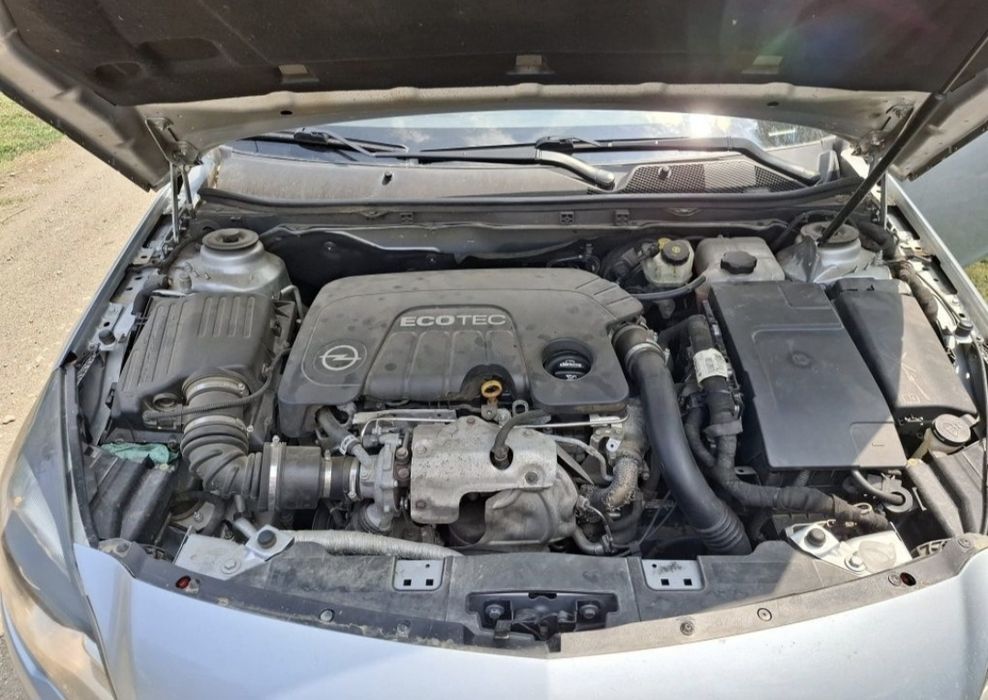Vând Opel insignia