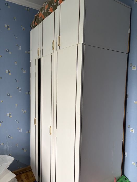 Мебель комплект. Стенка, шкаф, уголок, кресла, стулья, кровать