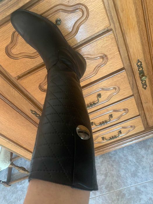 Продавам ботуши естествена кожа 38