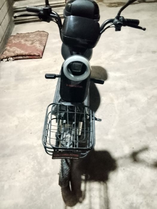 Skuter 16saka doska aybi yoʻq probeg 3000 km