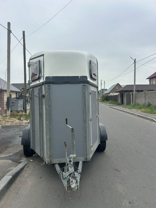 Коневоз срочно продам