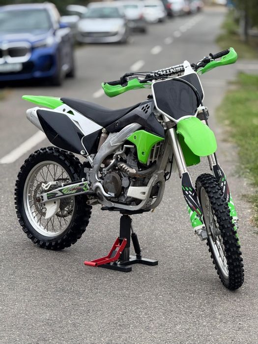 Vând Kawasaki KXF 450 2010 impecabil/1999€neg!