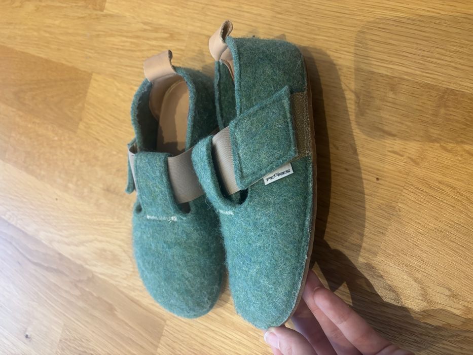 Боси пантофи Pegres 28