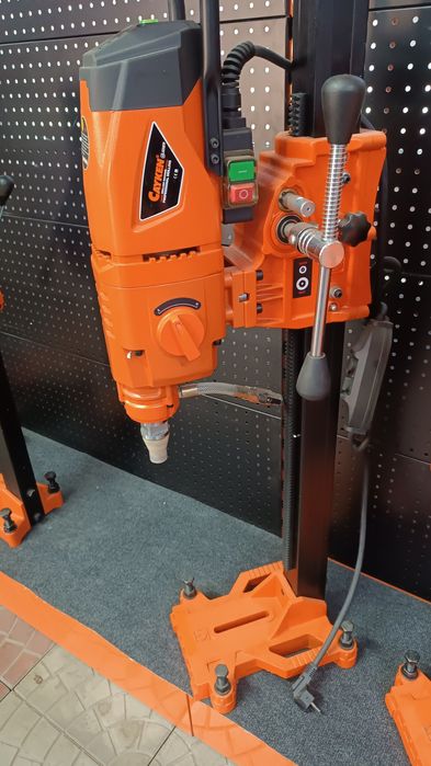 Аппарат алмазного сверления