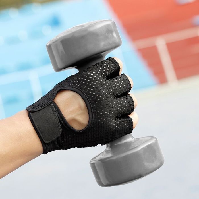 Перчатки, нарукавники и горловина