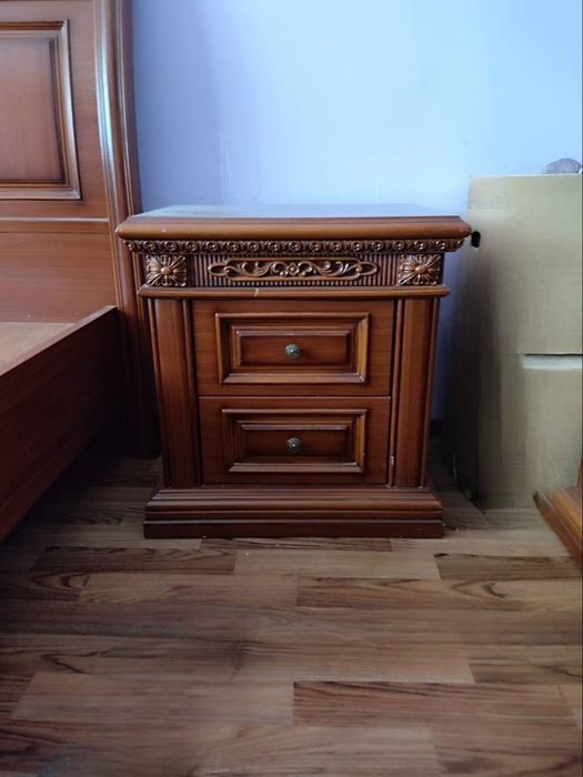 Продается спальный гарнитур