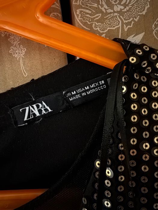 Дамска Рокля Zara със златни пайети