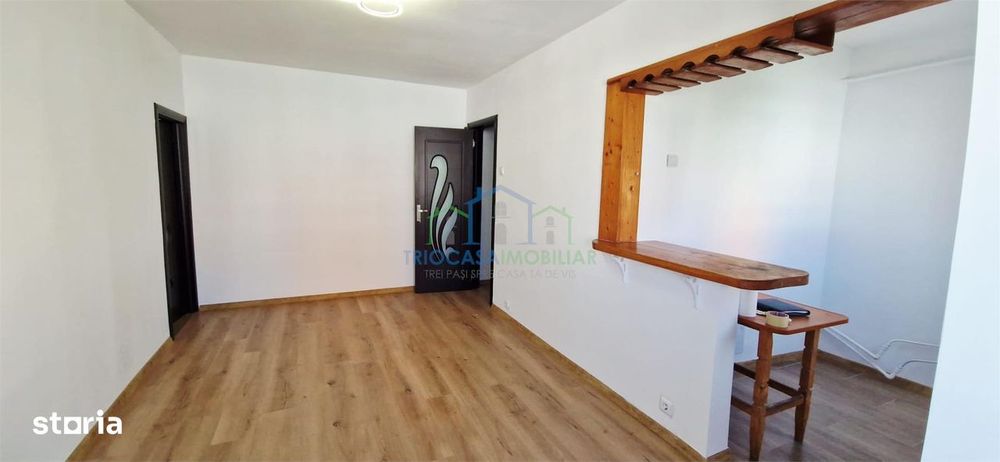 APARTAMENT 3 CAMERE Craiovita, zona Orizont
