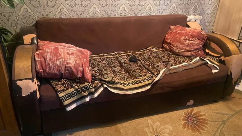 Продам диван б/у