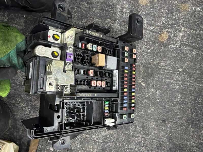 Блок предохранителей Genesis G80 2016