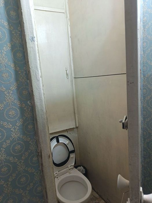 Продам 2-Комнатную квартиру сергели Спутник 17 третий этаж 2/3/4