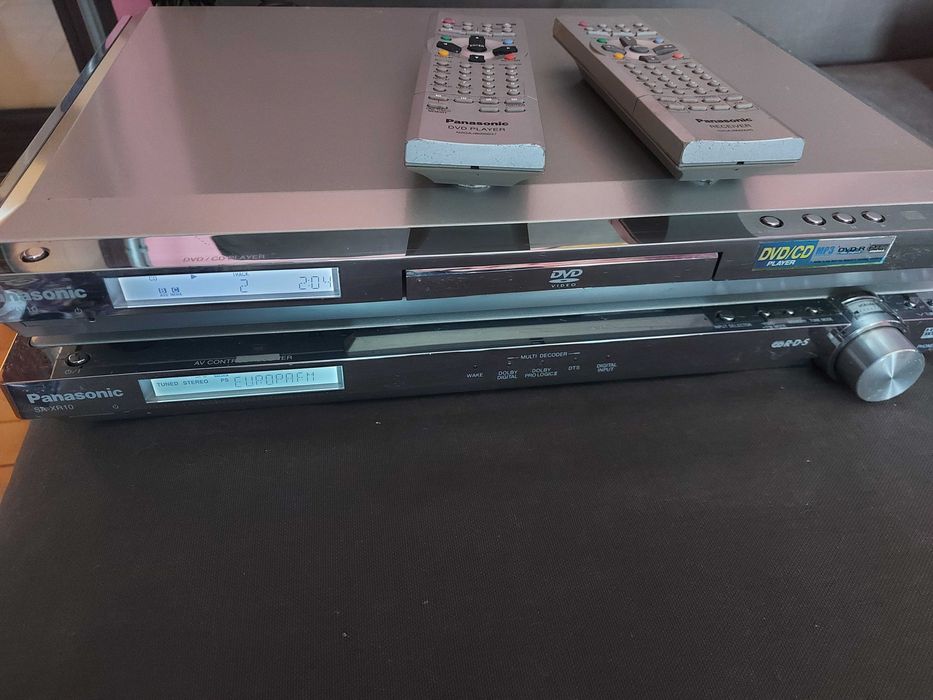 Panasonic SA-XR10 AV Control Receiver + Panasonic DVD XV-10