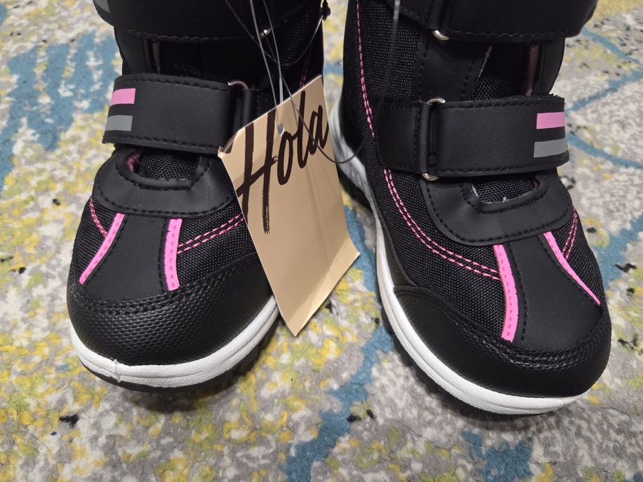 Новые демисезонные ботинки на девочку