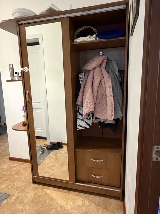 Продам прихожую