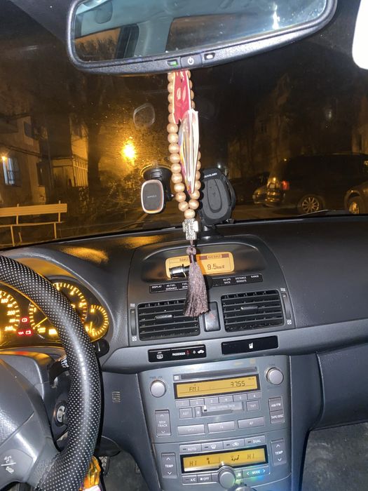 Vand toyota Avensis, 1.9 d-d40 an 2003