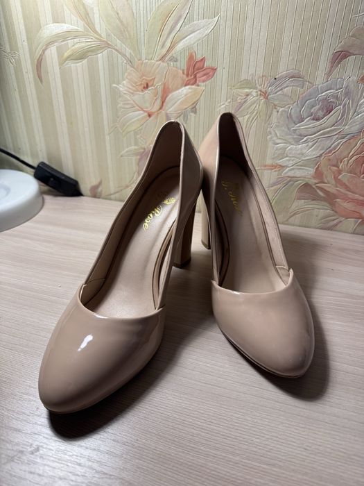 Продаю туфли в отличном состоянии