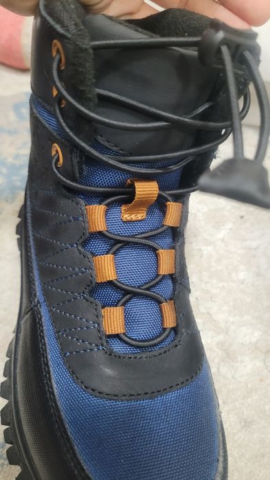 Продам детскую ботинку на мальчика