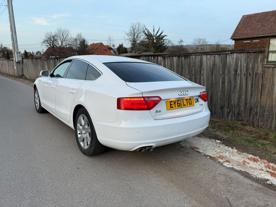 Dezmembrez Audi a5 motor 2.0 tdi caha cah  Sportback [ 2009 -2011 ] cod  LY9C