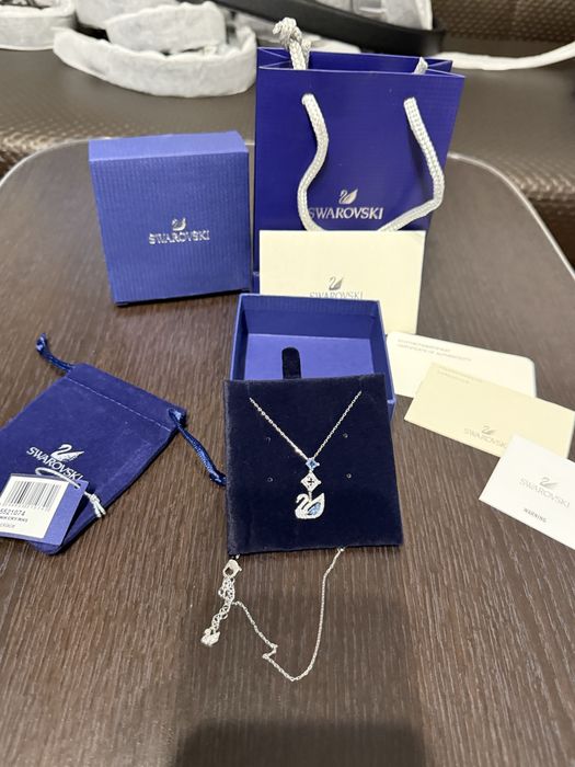 Lantisor Swarovski Model Dazzling Swam Blue/Silver