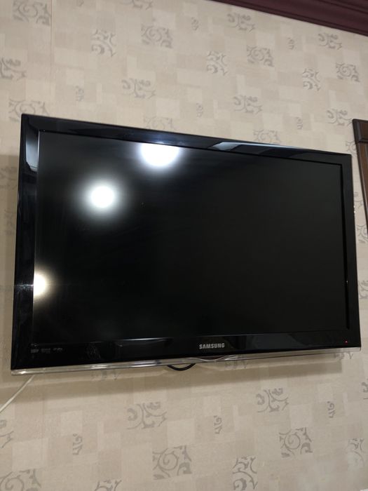 Телевизор Samsung 43
