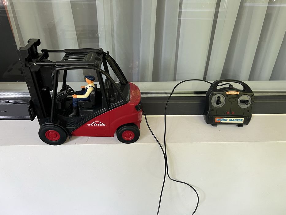 Vand motostivuitor cu telecomanda Linde cu defect