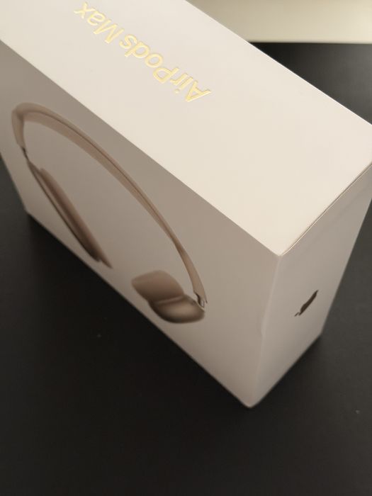 Airpods Max Starlight