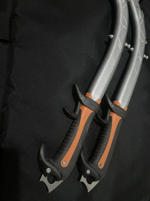 Pioleti tehnici Petzl Quark hammer Black Diamond Grivel Cassin