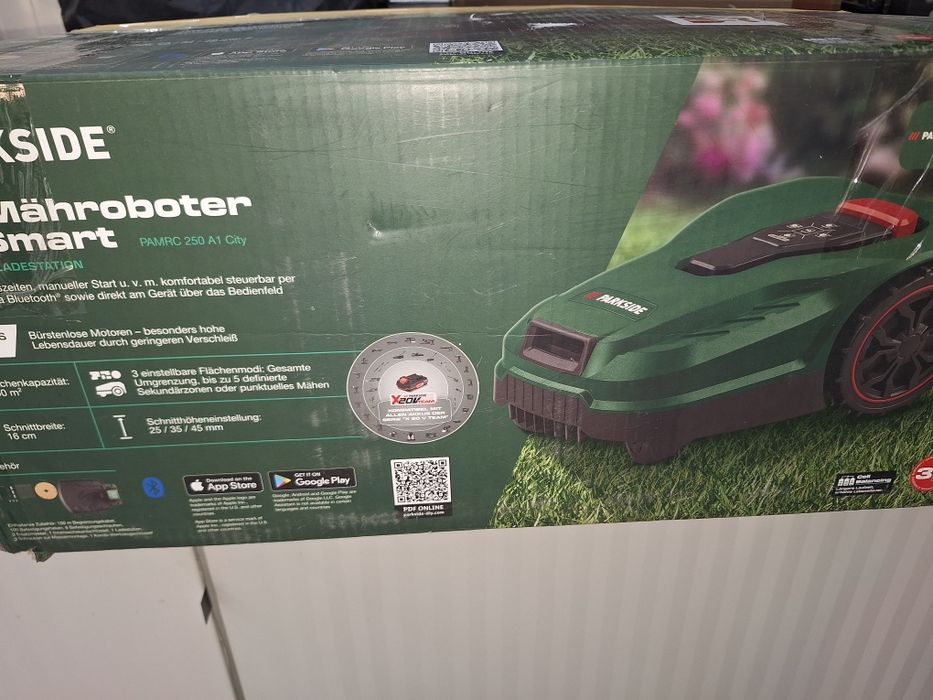 Косачка робот парксайд