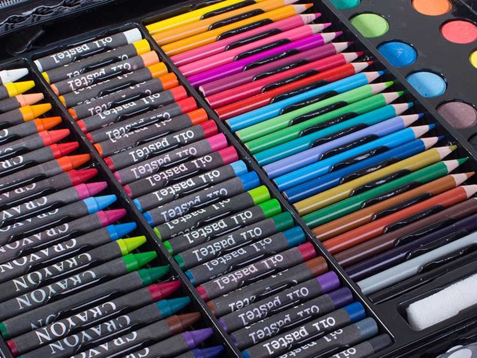 Set de desen si pictura complet 150 piese pentru copii in cutie