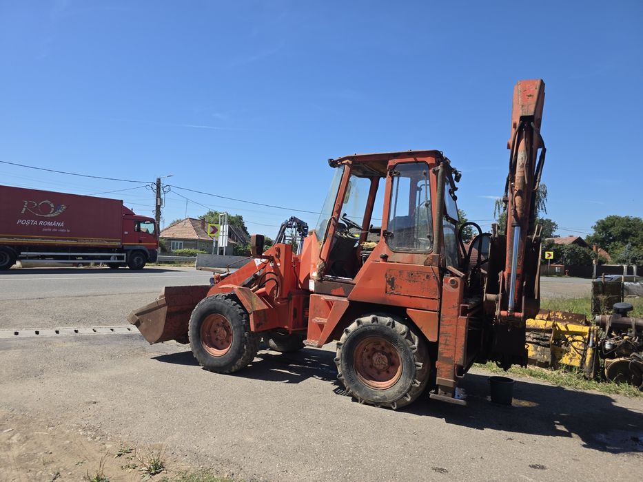 Buldoexcavator Fai 590 articulat