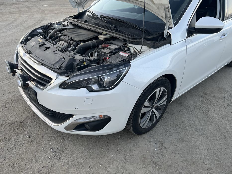Vând usi fată Stânga /dreapta Peugeot 308 T9 model 2013-2021