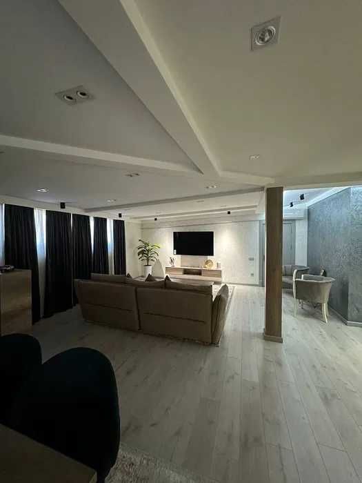 Сдаётся квартира под офис  Ор-р метро Беруний